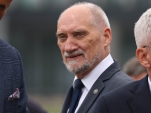 „Kłamstwa i manipulacje. TVN ukrył kluczowy wniosek”. Ostre oświadczenie podkomisji smoleńskiej ws. materiału TVN