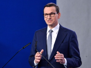 Premier Morawiecki: Gdy Lech Kaczyński ostrzegał przed Rosją, Donald Tusk to bagatelizował