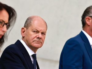 Niemcy: Rząd zgodził się zapłacić około 1,2 mld euro dla ocalałych z Holokaustu