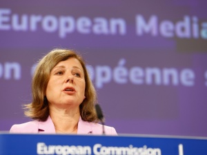 „Kto skaził, ten płaci”. Jourová w Parlamencie Europejskim zabiera głos ws. katastrofy na Odrze