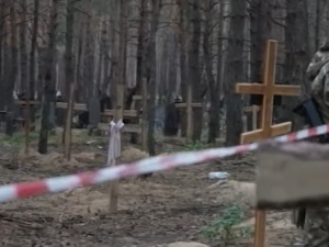 Szokujące wiadomości z Ukrainy. Ciała wydobyte z grobów noszą ślady tortur 