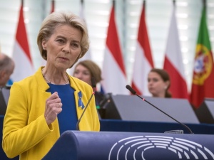 W niedzielę nadzwyczajne posiedzenie KE. Komisarze podejmą historyczną decyzję