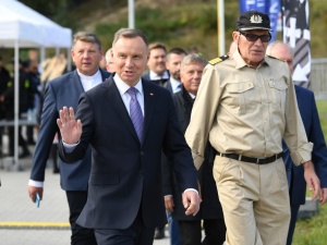 Prezydent Andrzej Duda oficjalnie otworzył kanał przez Mierzeję Wiślaną [OGLĄDAJ NA ŻYWO]