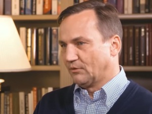 Kłopoty Sikorskiego w PO. „Była poważna rozmowa z Tuskiem. Musi bardziej myśleć”