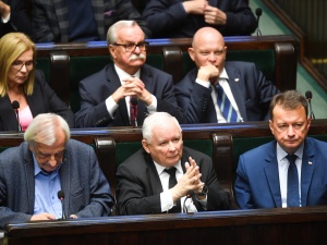 [najnowszy sondaż] Solidny wynik PiS, poparcie dla KO w dół, Lewica znacząco w górę