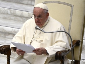Papież odbiegł od tradycji komentowania Ewangelii. Mówi o zagrożeniu nuklearnym i apeluje do Putina
