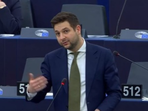 Mocne wystąpienie Patryka Jakiego w PE! „Chcecie uchodzić za imperium moralne? To ja mam dla was propozycję” [WIDEO]