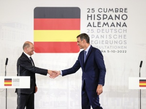 Francuzi go nie chcą. Sanchez i Scholz omówili kwestię gazociągu MidCat z Hiszpanii do Niemiec