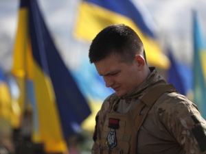 Politico: Ukraina prosi m.in. o 300 czołgów i 1000 bojowych wozów piechoty