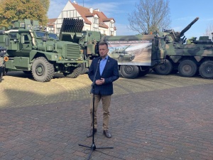 Czy to Chiny zablokowały wizytę Mariusza Błaszczaka w Korei?
