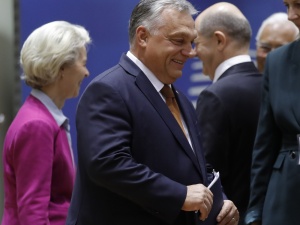 Orban: Węgry zostały wyłączone z proponowanych przez KE limitów cenowych na gaz