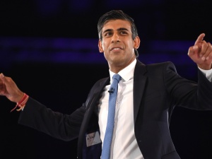 Wielka Brytania. Rishi Sunak – sternik gospodarki w czasie pandemii dziś wraca jako premier