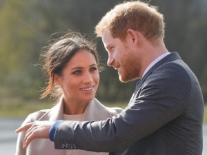 „Co za brak klasy”. Meghan Markle w ogniu krytyki po zachowaniu wobec księcia Harry'ego 
