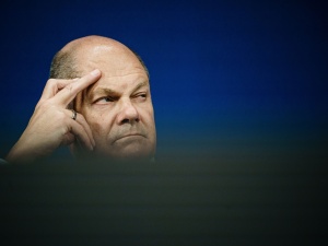 Ekspert: Scholz przeforsował umowę portową z Chinami wbrew wszystkim, to bezprecedensowe