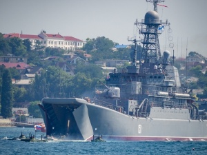 Atak dronów na port w Sewastopolu