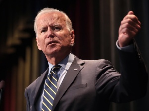 Media: Biden podniósł głos na Zełenskiego