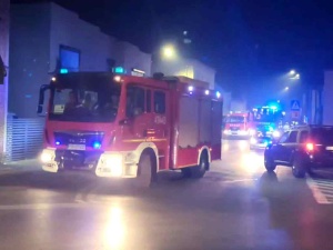 Krobia: Nastolatek kilkukrotnie zraniony podczas bijatyki. Trafił do szpitala