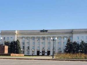 Ukraińskie wojsko: Usunięcie flagi Rosji z Chersonia może być prowokacją