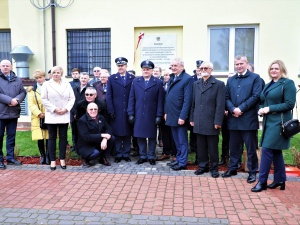 W Czerwonym Borze odsłonięto tablicę upamiętniającą przetrzymywanych w Wojskowym Obozie Specjalnym nr 6