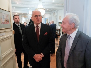 Minister Rau kusi Francuzów: W kwestii trzeciej elektrowni atomowej sprawa jest otwarta