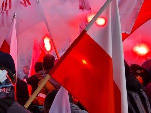 Autorami depeszy - paszkwilu Reuters nt. skrajnie prawicowego Marszu Niepodległości są... polscy dziennikarze