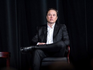 Co dalej z Twitterem? Elon Musk pyta internautów