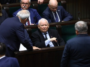 Znana aktorka atakuje Kaczyńskiego: „Dalszy ciąg próby niszczenia kobiet”