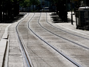 Tramwaj ciągnął ją po ulicy. Makabryczny wypadek na warszawskim Żoliborzu