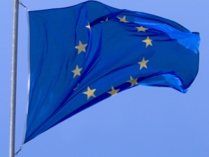 Unijny komisarz: Dyskusja w sprawie KPO Polski trwa. To nie jest szantaż