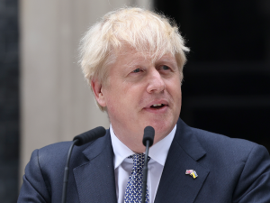 „Byłoby lepiej, gdyby Ukraina upadła”. Boris Johnson zdradza szokujące kulisy postawy Niemiec i Francji przed wybuchem wojny