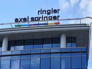 Masowe zwolnienia w Ringier Axel Springer Polska. Odchodzi 100 pracowników, w tym głośne nazwiska