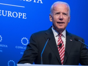 USA. Joe Biden: „To nie jest czas, by opuszczać Ukrainę. Absolutnie nie”