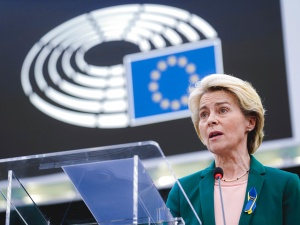Z. Kuźmiuk: W co gra KE, proponując na tak wysokim poziomie ceny importowanych do UE gazu i ropy?