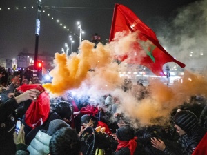 Holandia. Tradycyjne zamieszki po sukcesie reprezentacji Maroka na mundialu