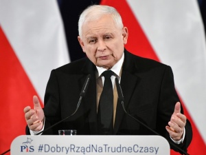 „Wmawia Polakom, że Berlin chce im zabrać niepodległość”. Niemiecki dziennik narzeka na prezesa PiS