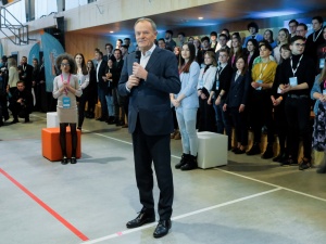 Z. Kuźmiuk: Ten człowiek w życiu słowa prawdy nie powiedział, czyli Tusk o zrujnowaniu budżetu przez PiS