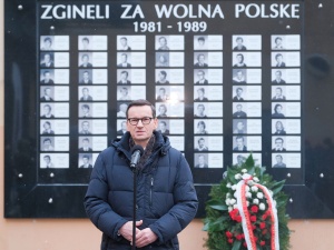 Mocne słowa premiera. Stan wojenny „to także ponad 100 osób zamordowanych” 