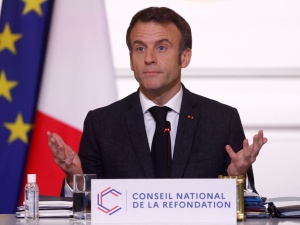Słowa Macrona o gwarancjach bezpieczeństwa dla Rosji. Jest formalna reakcja Polski