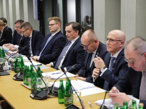 Dantejskie sceny na obradach sejmowej komisji ws. odwołania Zbigniewa Ziobry. „Opozycja oszalała”