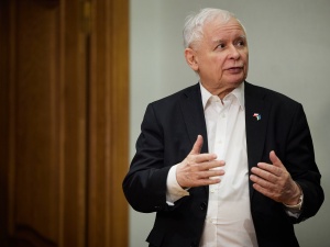 „Instruuje, dogląda spraw, żyje już pracą”. Nowe informacje „SE” nt. stanu zdrowia prezesa PiS