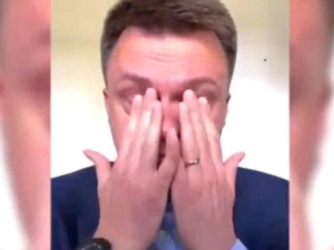 Szymon Hołownia nie będzie już publicznie płakał? „Kusiło mnie, by na akcję WOŚP wystawić Konstytucję Rzeczypospolitej z fiolką łez”