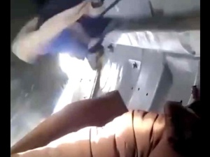 Awaria rosyjskiego samolotu An-26. W czasie lotu wypadła część bagaży [WIDEO]