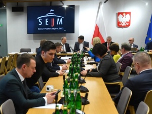 PiS przegrywa głosowanie. Sejmowa komisja odrzuca projekt