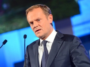 Donald Tusk pozywa „GPC” i Tomasza Sakiewicza. Chodzi o tę okładkę