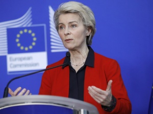 „Musi wyjaśnić swój udział”. Kłopoty von der Leyen. Czeka ją przesłuchanie