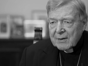 Ten boski sen przerodził się w toksyczny koszmar. Ostatni artykuł kard. Pella krytycznie o synodalnym dokumencie roboczym