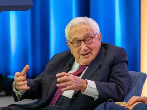 Kissinger: Ukraina powinna znaleźć się w NATO