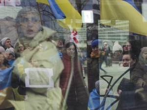 Ukraiński sondaż. 80% Ukraińców chciałoby militarno-politycznego sojuszu z Polską i Litwą