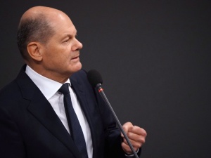 Scholz odbył rozmowę z Zełenskim. „Niemcy będą zwiększać wsparcie”