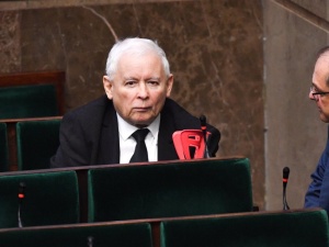 Procedowanie kontrowersyjnej ustawy odroczone. PiS przegrywa głosowanie w Sejmie